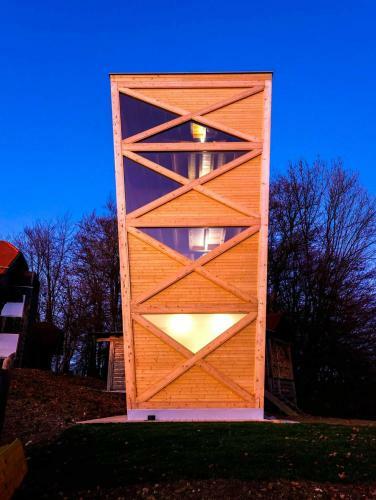 Hunting Tower Na ?kaluc