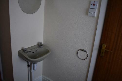 Hostal Three Piers Guest House