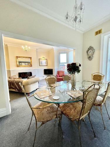 Large Luxury Apartment Blackpool