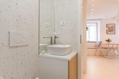 Studio Apartment Tetida By Locap Group
