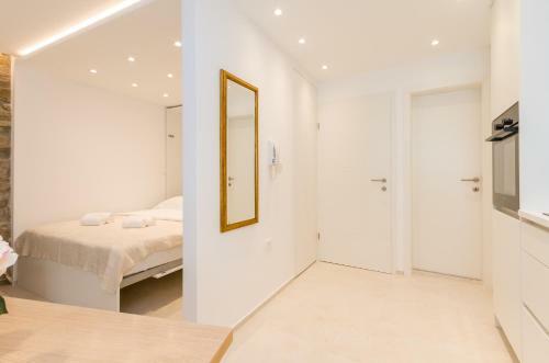 Studio Apartment Tetida By Locap Group