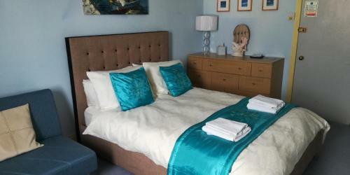 Hostal Northdene Theatre Hotel