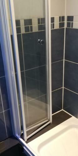 Hostal Northdene Theatre Hotel