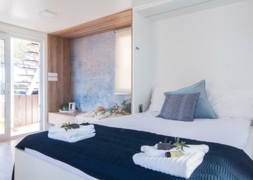 Floating House Memory