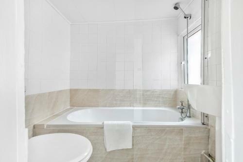 Albert Suites By Sasco Apartments