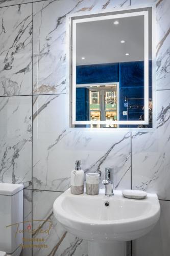 Boutique Apartments Suite 1