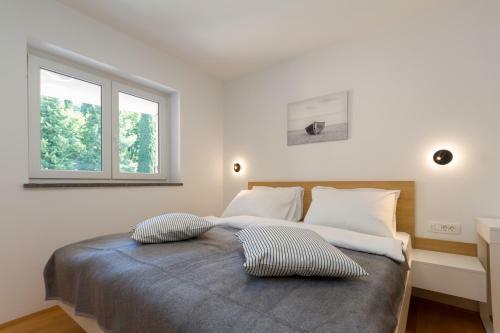 Premium Sea Side Marina Apartment By Locap Group