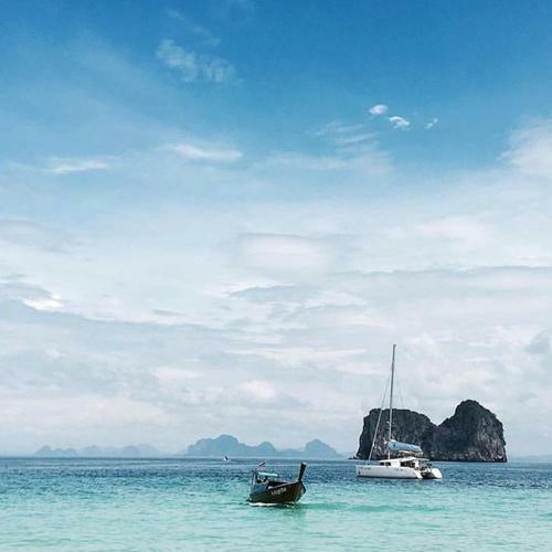 Hotel Thanya Beach Resort