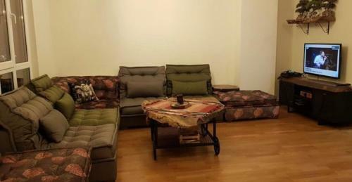 Apartamento 2-bedroom Duplex Flat In Akbati Area