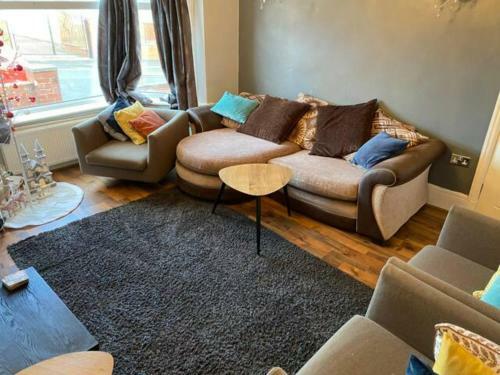 Bamber House - Large Modern Home & Perfect Location