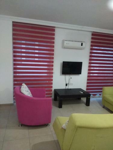 Paddys Apartments, Hisar�n�