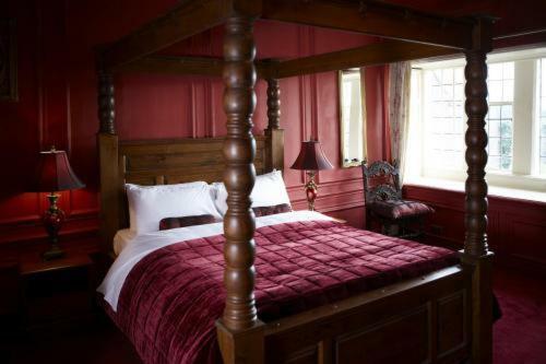 Hostal Churston Court Hotel
