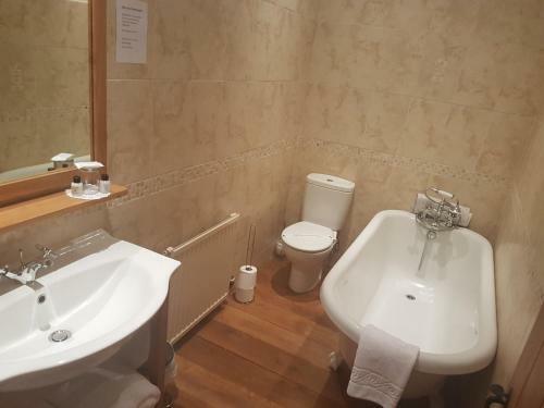 Hostal Churston Court Hotel
