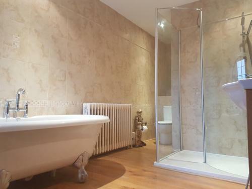 Hostal Churston Court Hotel