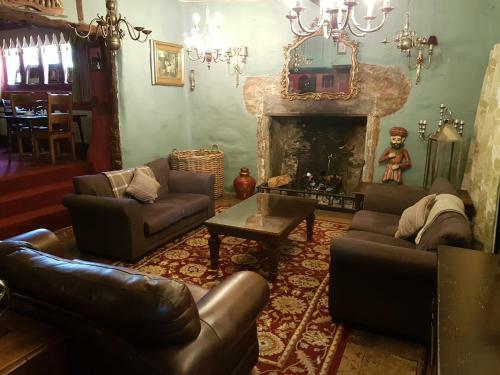Hostal Churston Court Hotel