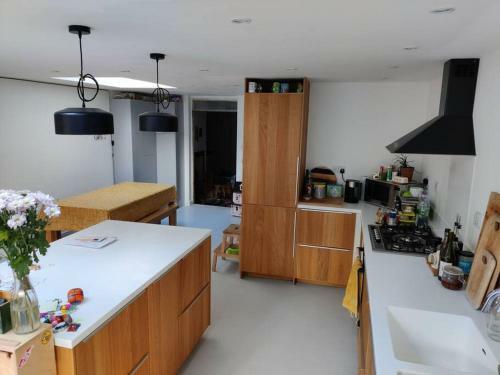 Brixham Home With Sea Views And Open Plan Living