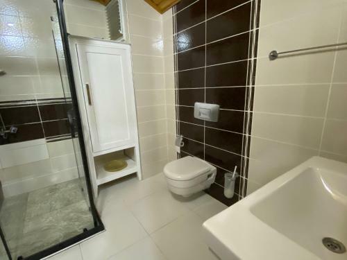 Exclusive Terrace Suite At Marina