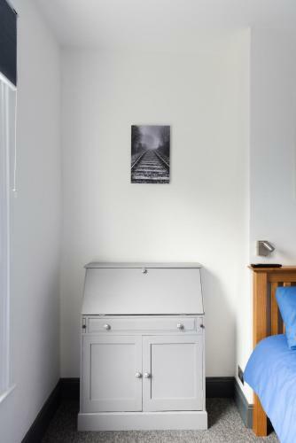 Hostal 144 Lower Cheltenham Place