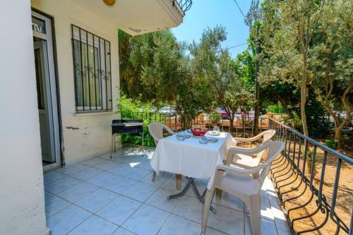 Lovely Villa With Central Location In Fethiye