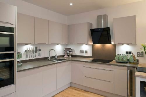 Fantastic 2 Bedroom City Centre Apartment