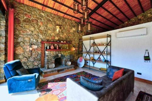 Reddoor Villa