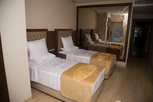 Nana Hotel