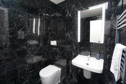 N5 Townhouse, Brighton Sleeps 20