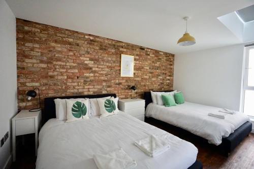 N5 Townhouse, Brighton Sleeps 20
