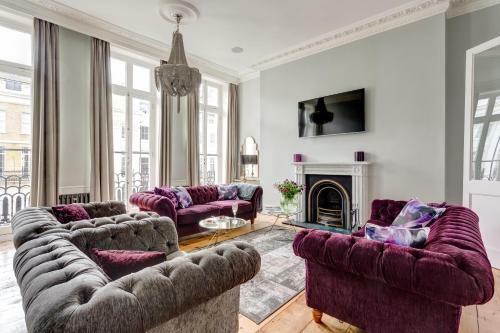 Luxury Mansion Townhouse With Private Cinema