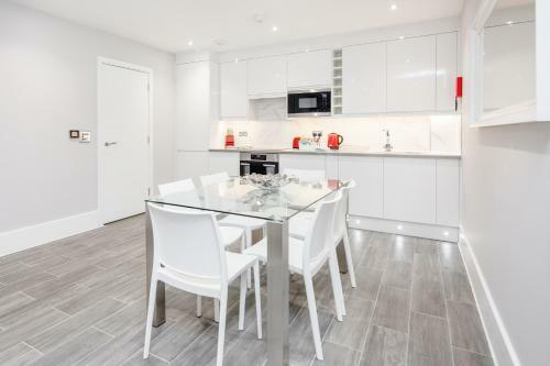 Roomspace Serviced Apartments - The Legacy