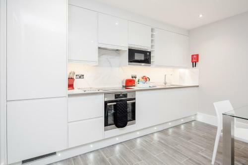Roomspace Serviced Apartments - The Legacy