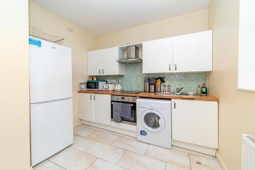 Apartamento Next To Brighton Station * Three Bedroom Flat *
