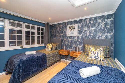 Super Central Mews House * Next To Lanes* Sleep 5