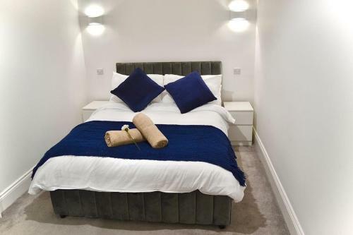Fidelity Stays Beach Themed Apartment