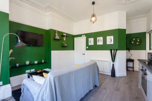 Hove Seaside Getaway Apartments