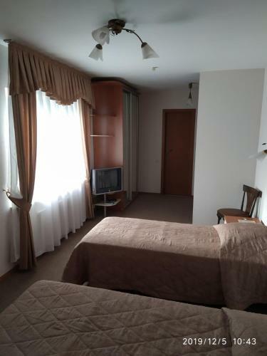 Hotel ?????-????