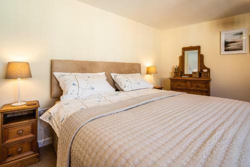 Buxton Centre Cosy Cottage With Free Secure Parking