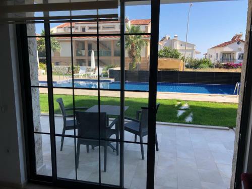 Stone House Apart 2 In Kalkan Mit Poolterrasse