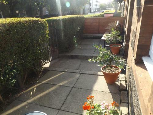 Roy Place Gdn Apartment