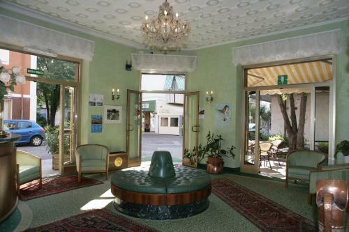 Hotel Diana