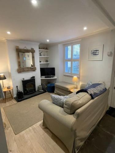 Tor Cottage 2 Bed Sleeps 4