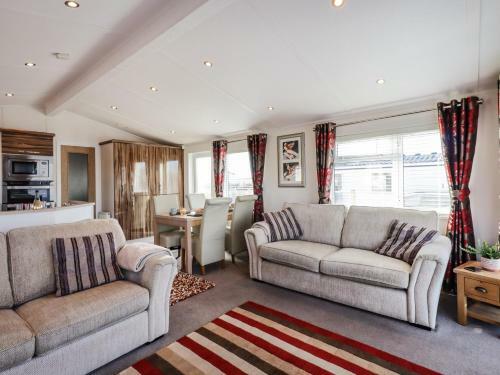 Finchwood Lodge
