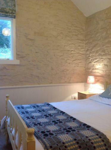 Cwmtwrch Cottage