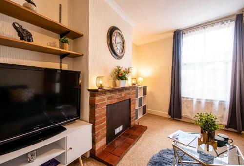 The George Fields - Long Stay Offer - Free Parking