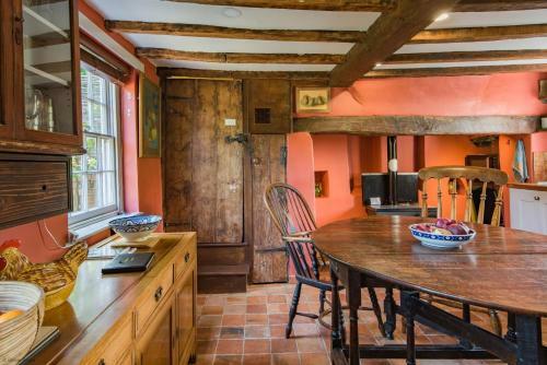 Pond Cottage