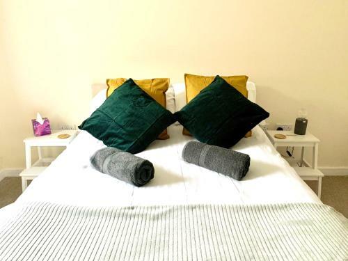 Stylish And Convenient Cambridge City Apartment