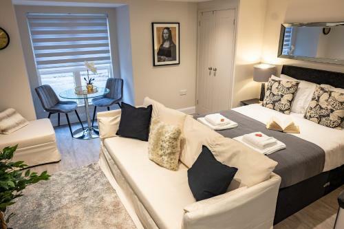 Catharine House Aparthotel By Jbstays