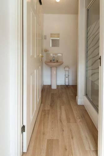 Cardiff Bay Capital Apartment