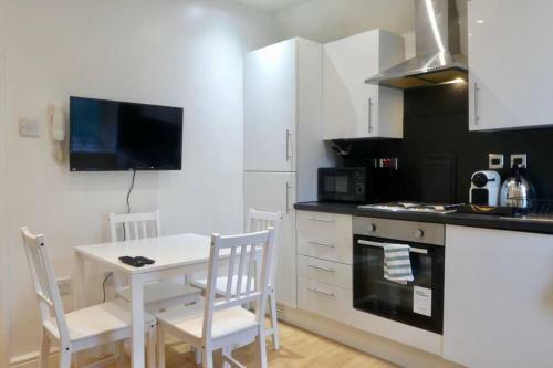 2 Bedroom Apartment Nr City Centre, Uni & Parks