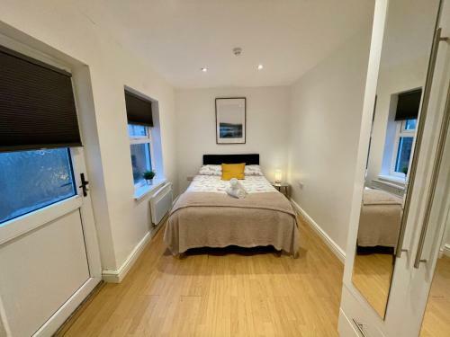 Bute Park Apartment W/ Heating + Private Bathroom
